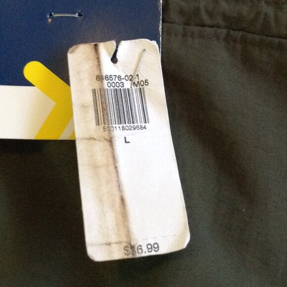 NWT Old Navy "L" Olive Green, Quick Dry, Tennis Court, Pickleball, Casual Chic - Picture 4 of 6